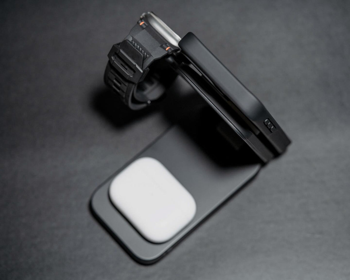 easy snap magnetic charger for iPhone stable charging dock design