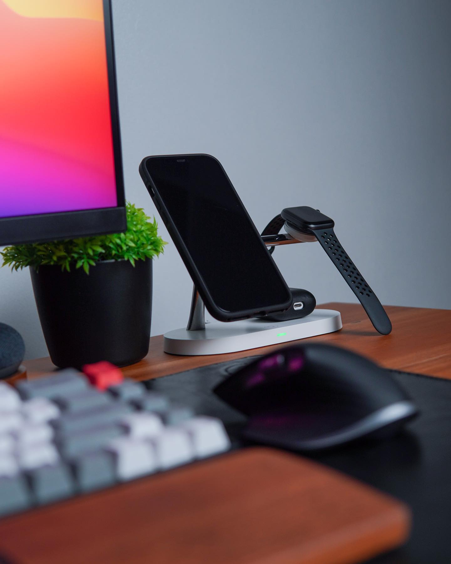 ZEERA 5-in-1 Desktop MagSafe Ladeständer für iPhone & AirPods & Apple Watch