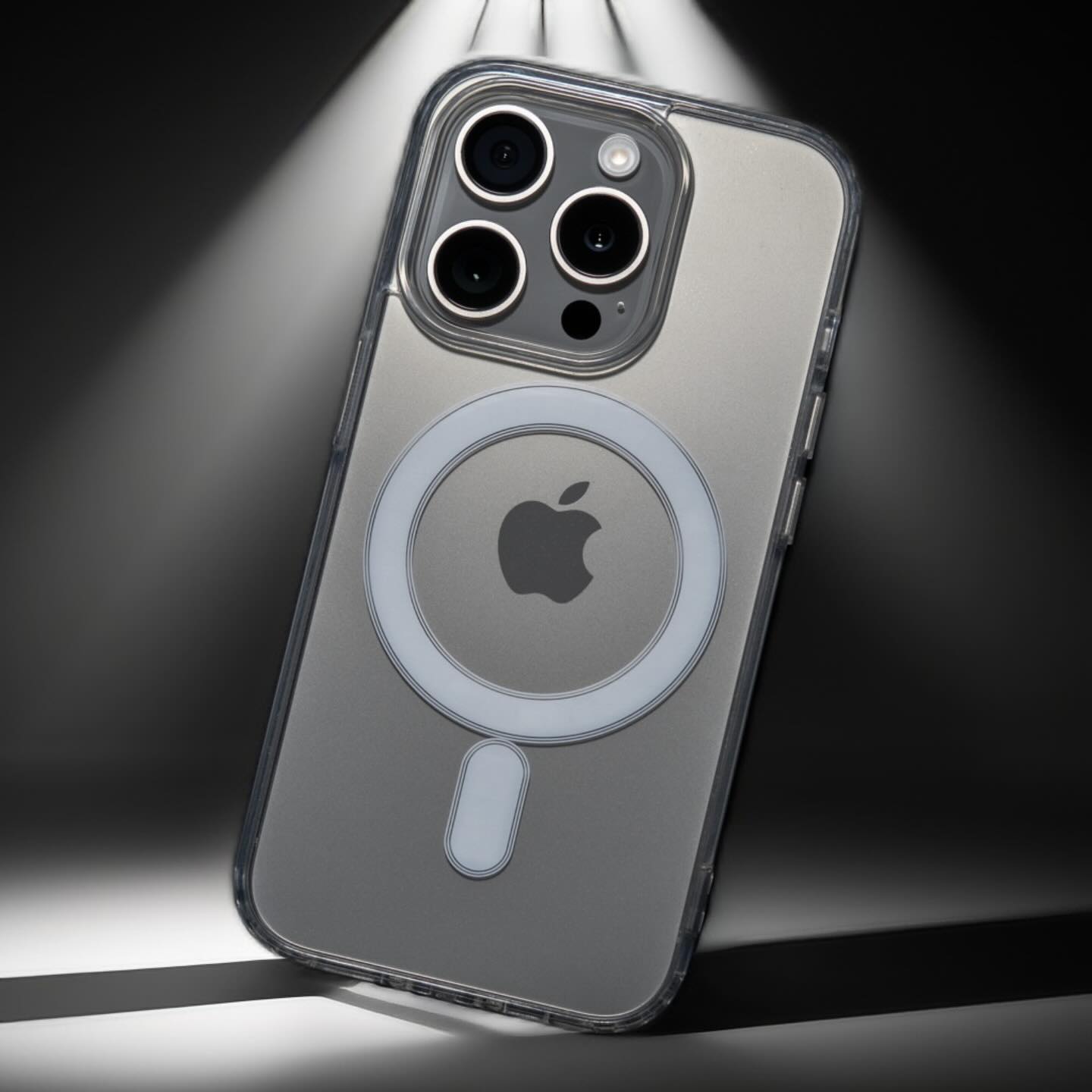 ZEERA クリア MagSafe ケース Gen2：iPhone 11からiPhone 16 Pro Maxまで対応