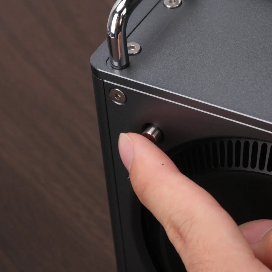 Mac Mini vertical cooling enclosure improves airflow and thermal performance